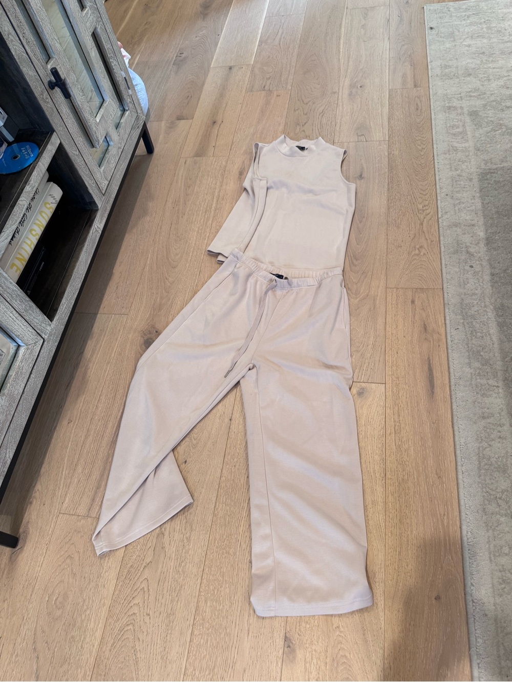 Sleeveless Tank & Wide-Leg Lounge Pants Set - Light Beige
